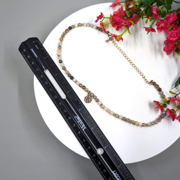 Genuine Quartz Stone Bead Gold Plated Medallion Pendant Vintage Necklace - Picture 4 of 6